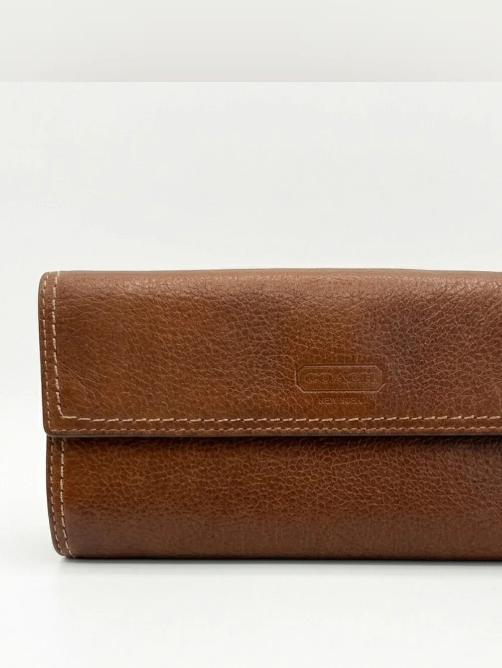 Coach Vintage Brown Pebbled Leather Wallet w/ Lavender Interior Like New